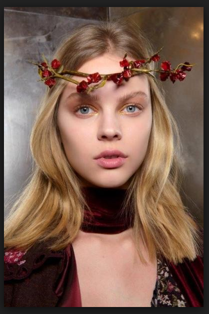 اكسسوارات-لويزا-بيكاريا-بالورود