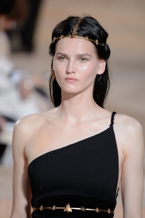 الاكسسوار-مع-الحزام-الاغريقي