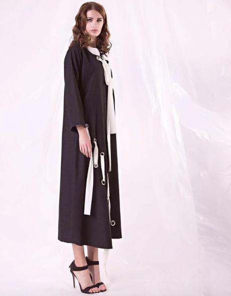 عباية-مفتوحة-بالاربطة-من-Adore-Boutique