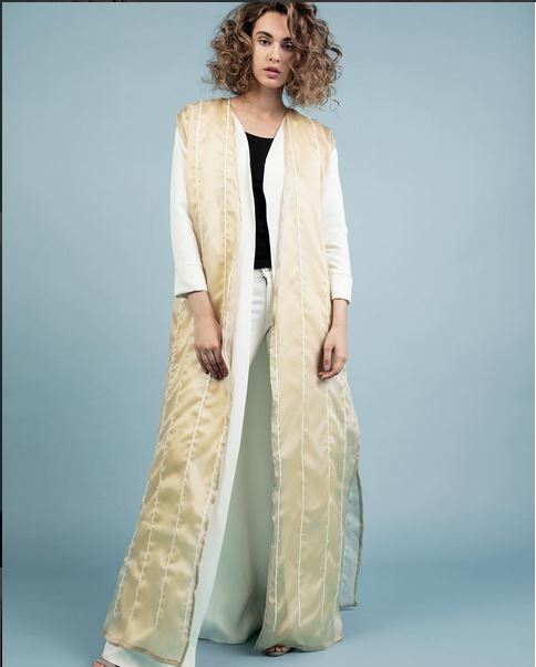 عباية-مفتوحة-بيج