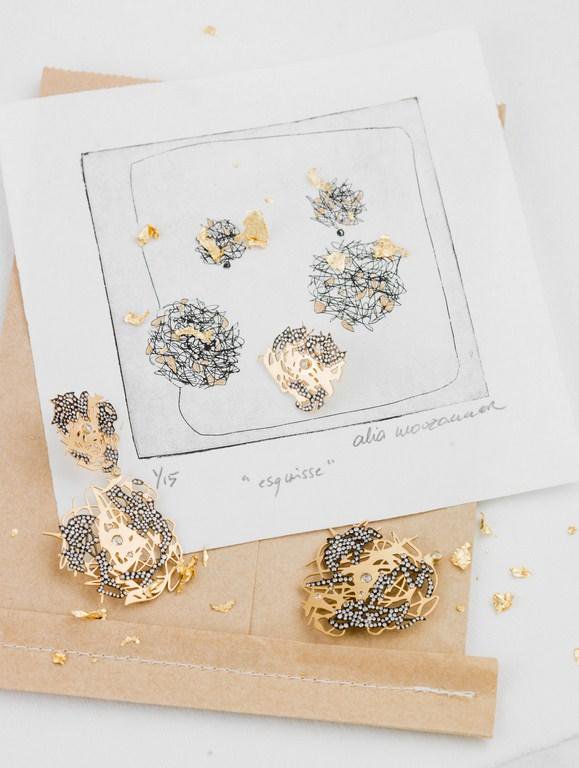 للمصممة-عليا