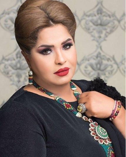 الفنانة هيا 