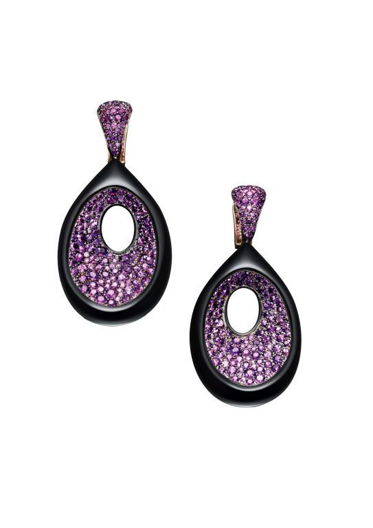 اقراط بنفسجية