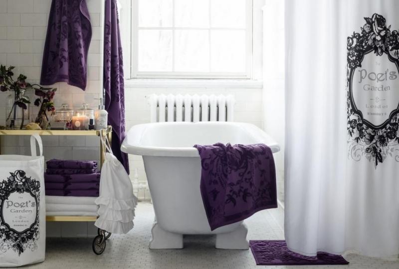 اللون-البنفسجي-في-اكسسوارات-الحمام