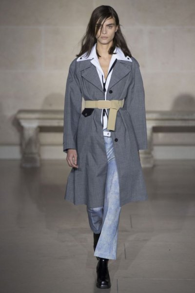 جاكيت-رمادي-من-louis-vuitton