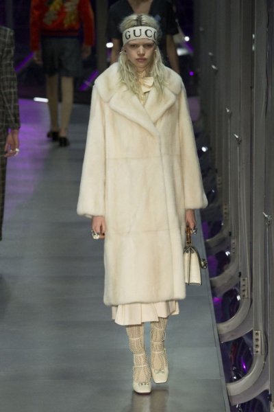 جاكيت-فرو-من-gucci