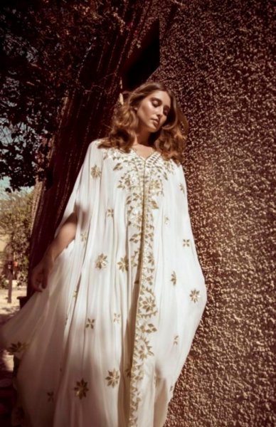 عباية-استقبال-مطرزة