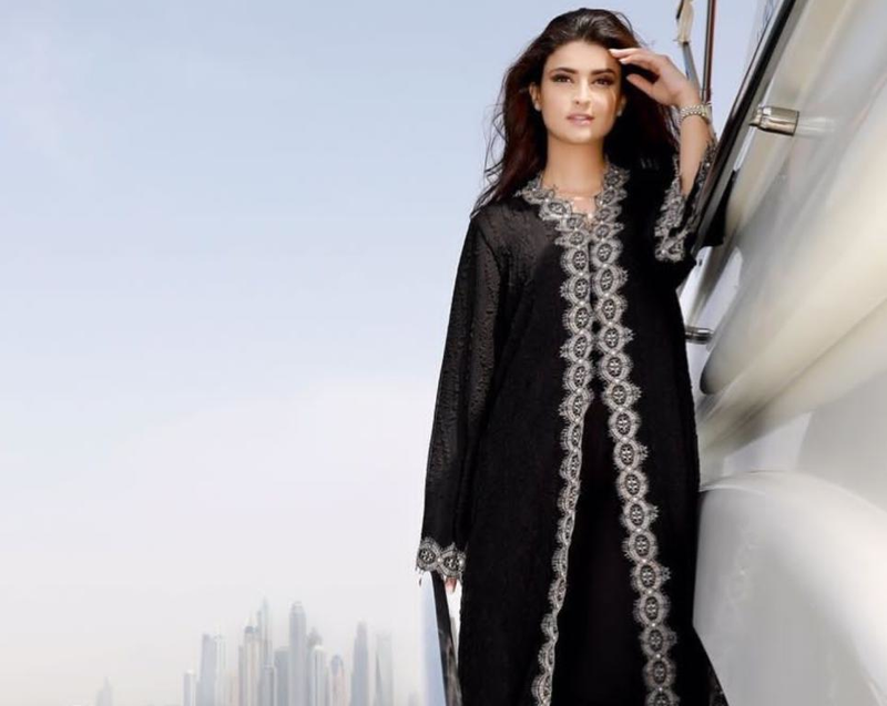 عباية-باللون-الاسود