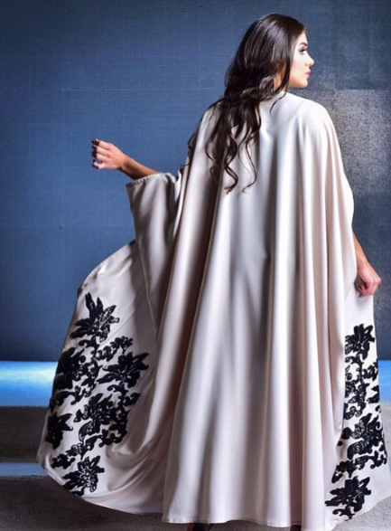عباية-منقوشة-من-Anan-Line