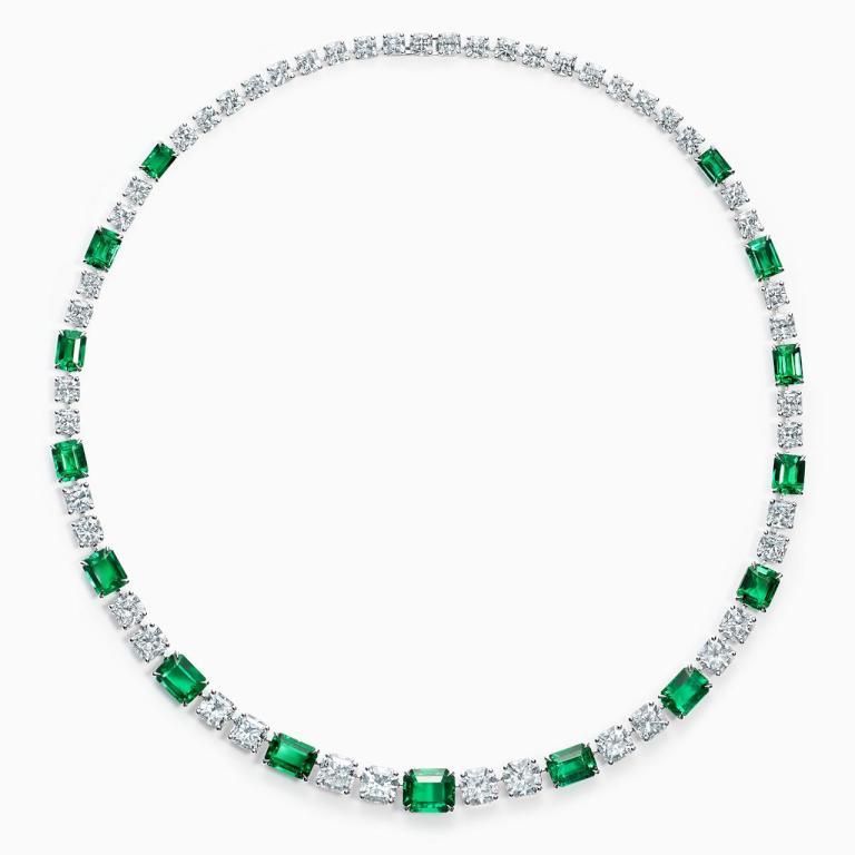 عقد-تيفاني-أند-كو