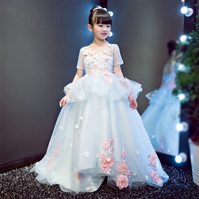 فساتين-اطفال-منفوشة