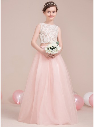 فستان-ابيض-وكشمير-للاطفال