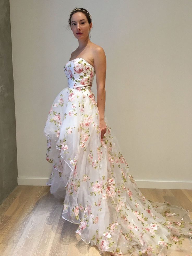 فستان-زفاف-بورود-ملونة