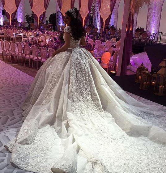 فستان-زفاف-ملوكي-مطرز