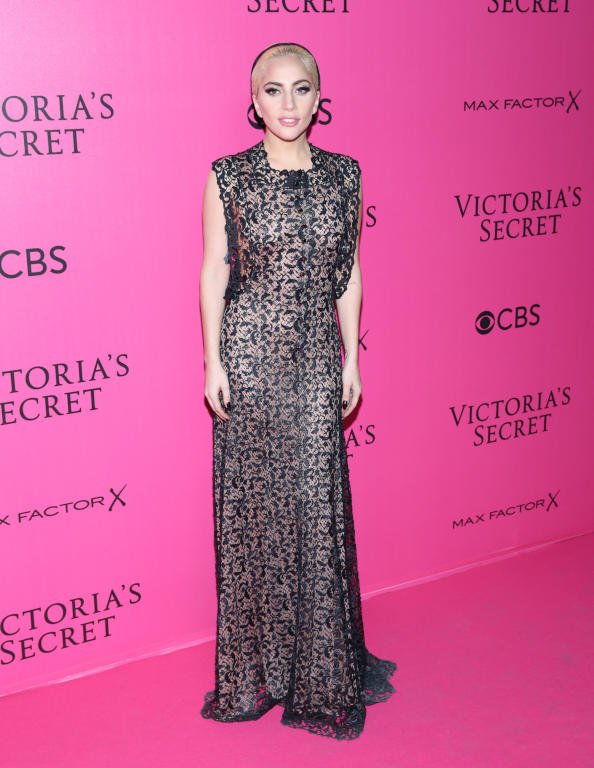 فستان-ليدي-غاغا