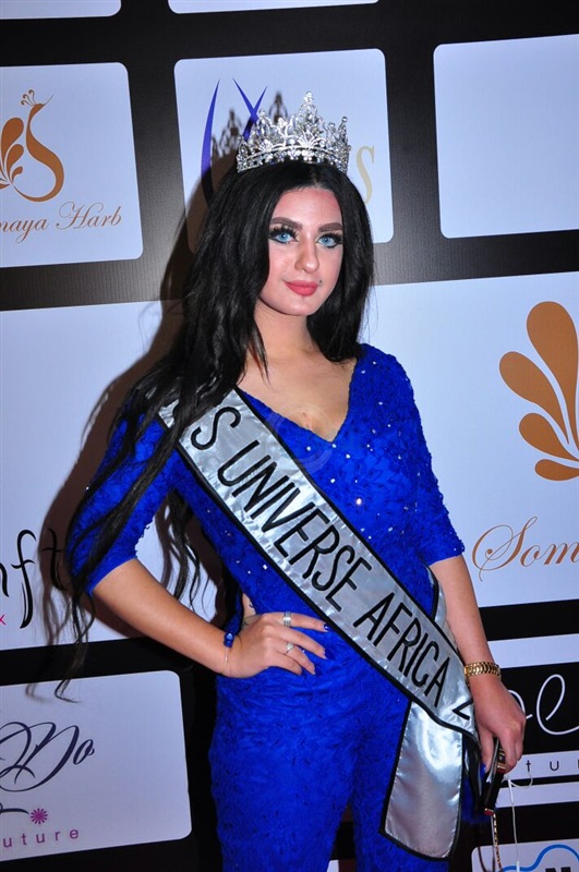 ملكة-جمال-تشارك-في-المهرجان