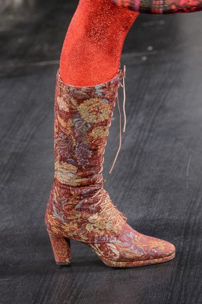 بوت-Anna-Sui