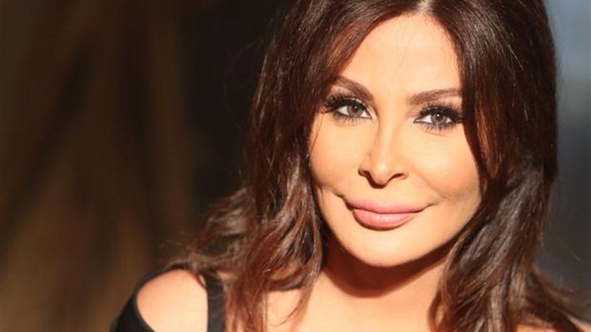 الفنانة اليسا