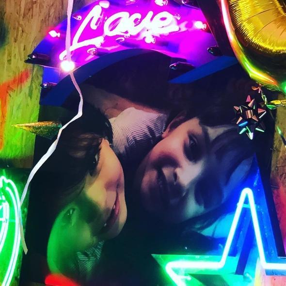 الطفلتين-مايا-و-توبراك