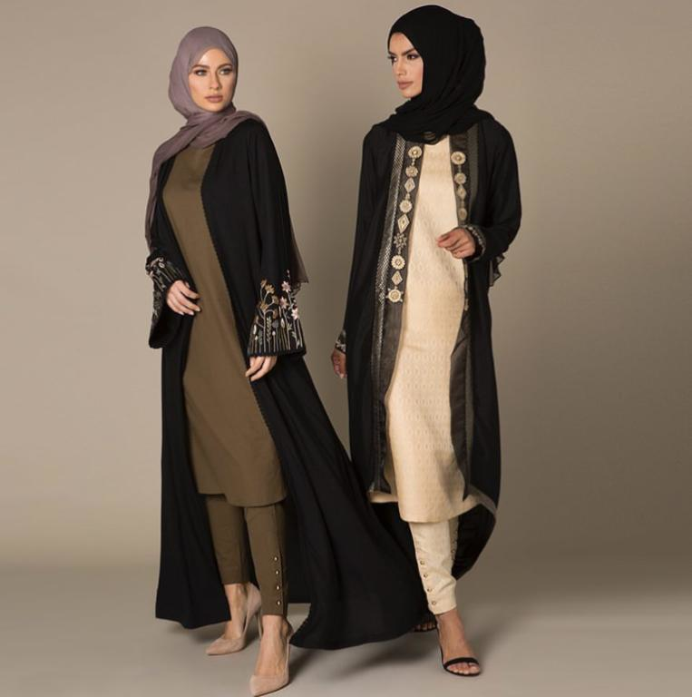 تصاميم-مفتوحة-و-مطرزة-من-AAB