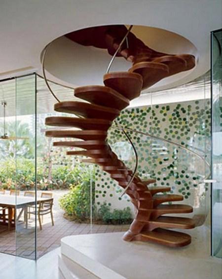 سلم-حلزوني-خشبي