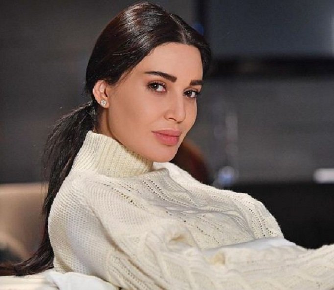 النجمة سيرين عبد النور