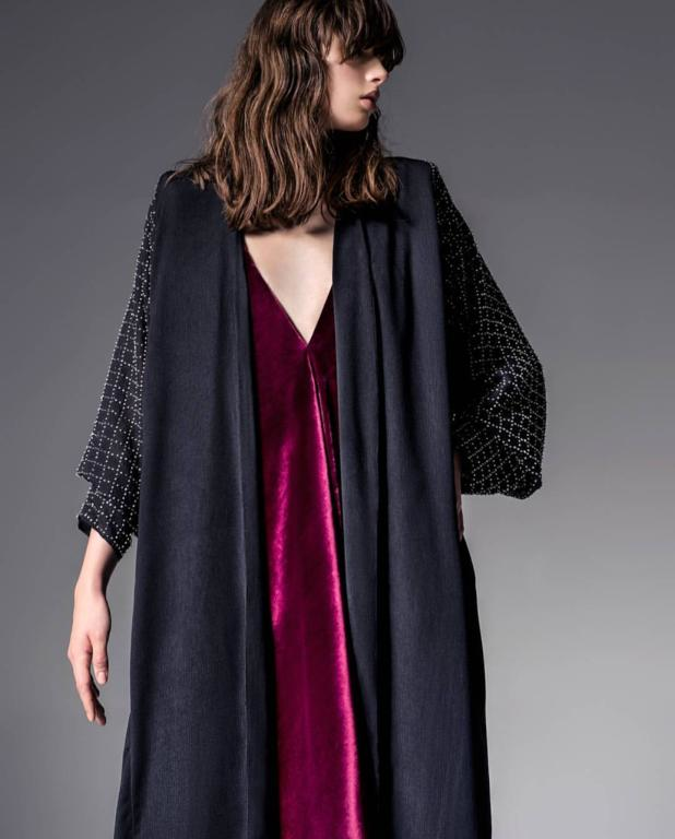 عباية-مخملية-مطرزة-من-Bleach