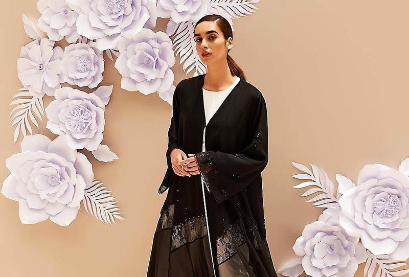 عباية-مطرزة