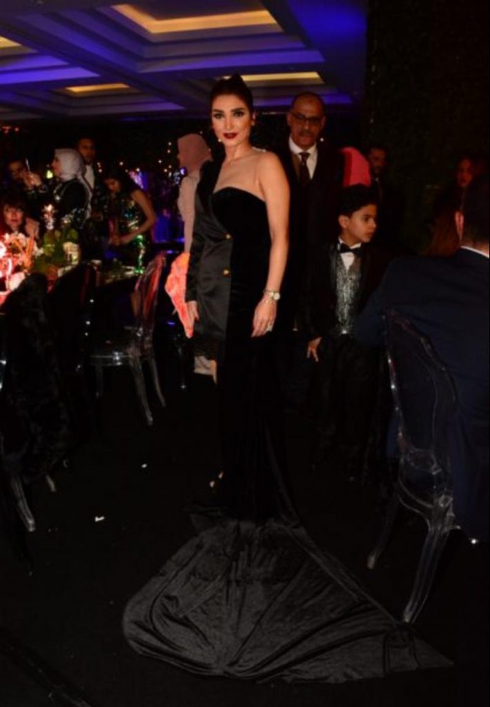 النجمة-روجينا