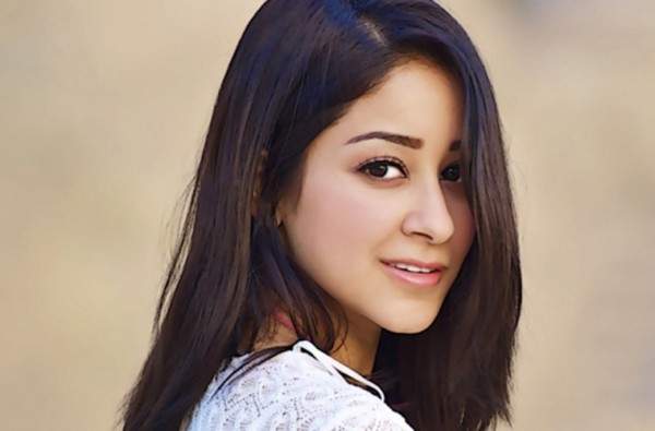 النجمة أسيل عمران