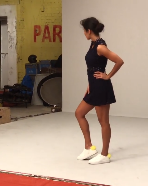 النجمة-بفستان-اسود