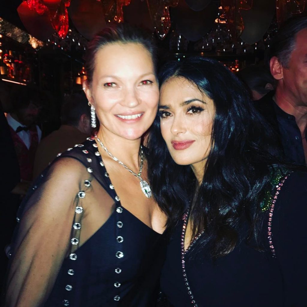 النجمة-مع-الفنانين