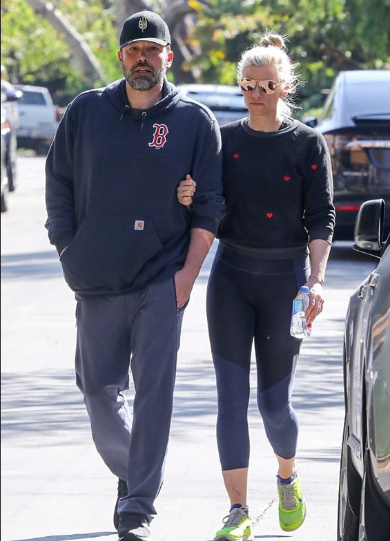 بن-مع-المنتجة-الامريكية