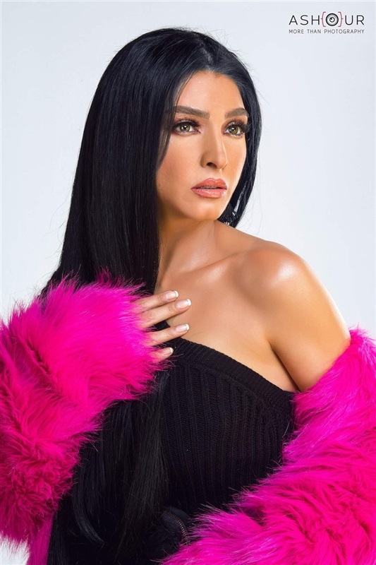 تسريحة-شعر-طويلة-ملساء