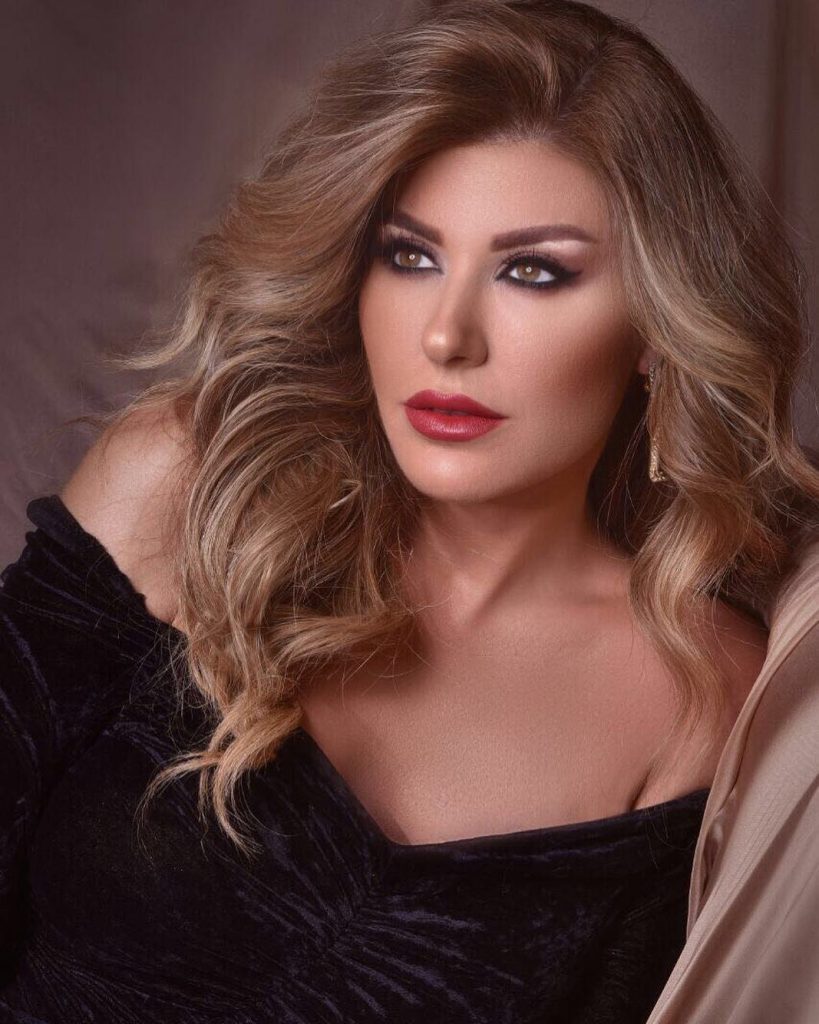 ريتا-باطلالة-جريئة