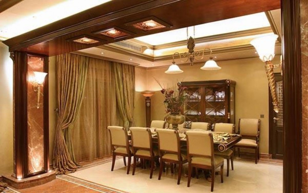 طاولة-طعام-باللونين-البني-والبيج