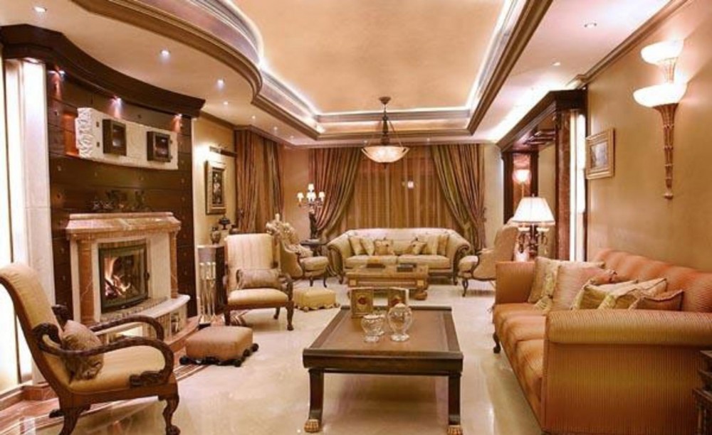 غرفة-الجلوس-مصممة-بكلاسيكية-وفخامة
