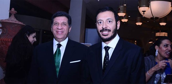 مصطفي-بالشارب-واللحية