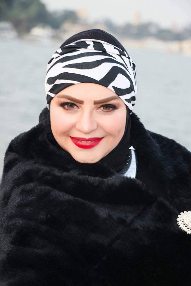 ميار-بالشال-الاسود ميار-بالشال-الاسود