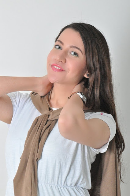 الفنانة الشابة ياسمين سمير