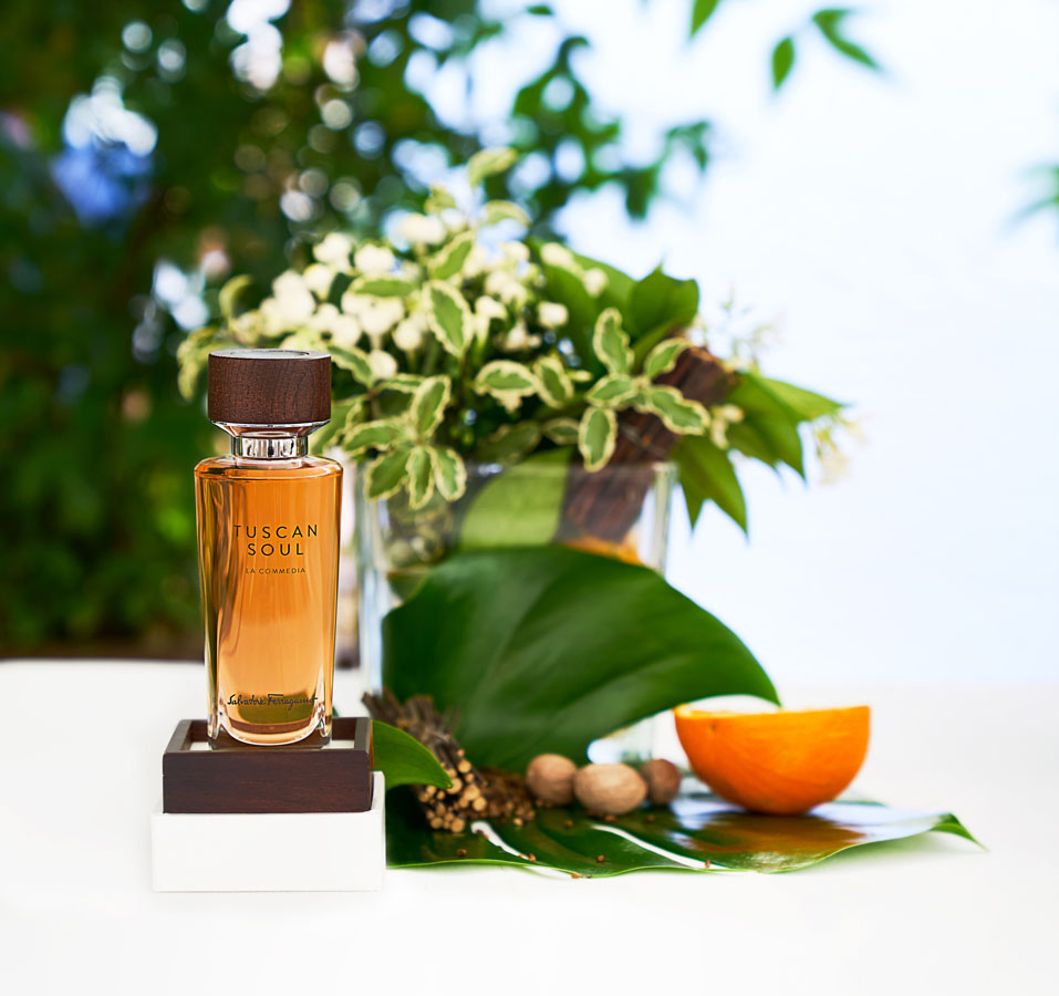 عطر لا كوميديا من سلڤاتوري فيراغامو 