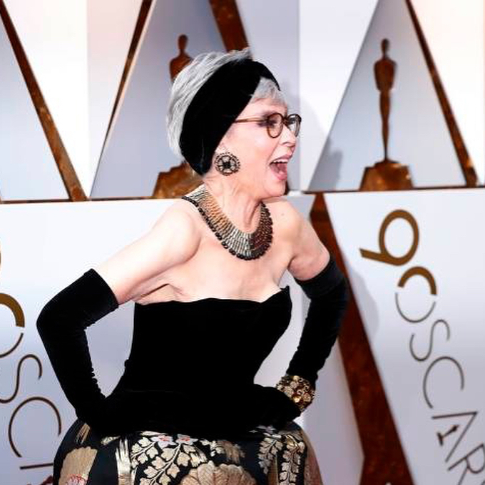 اطلالة-ريتا-مورينو-في-الاوسكار