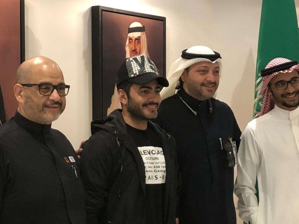 تامر_حسني_يصل_السعودية