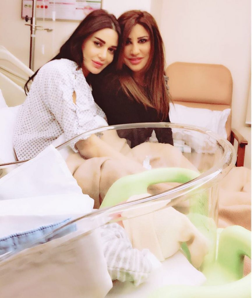 نجوى-كرم-مع-سيرين