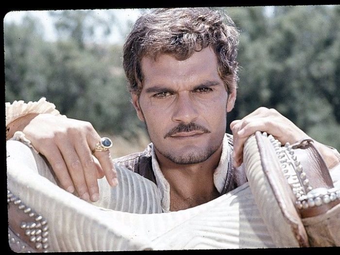 الممثل-العالمي