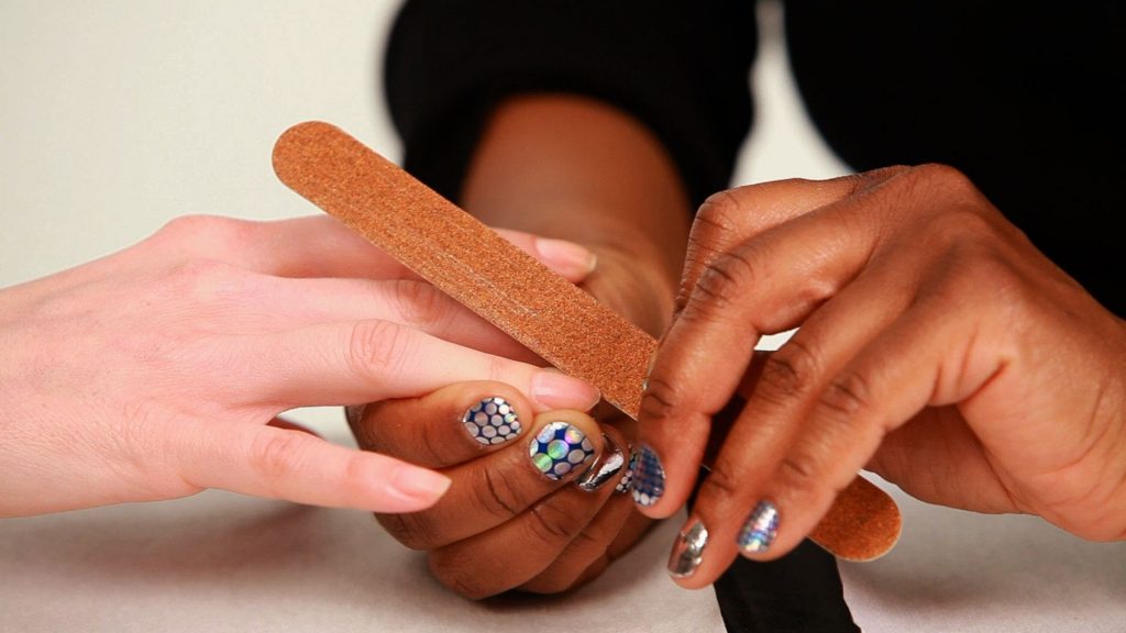 تقليم_الاظافر