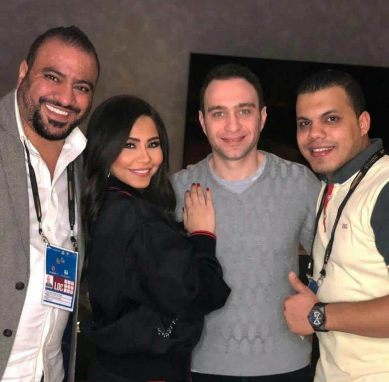 صورة-تجمع-شيرين-وحسام