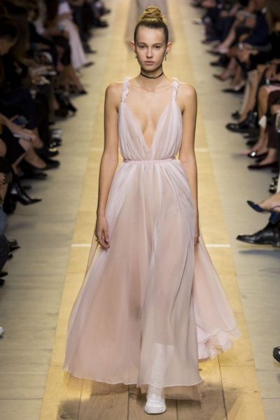فستان-انيق-من-chtistian-dior