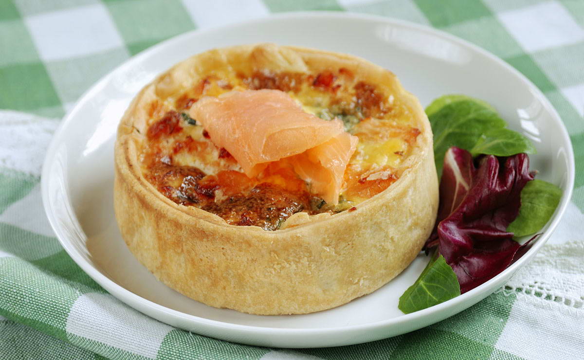 كيش السلمون الشهي