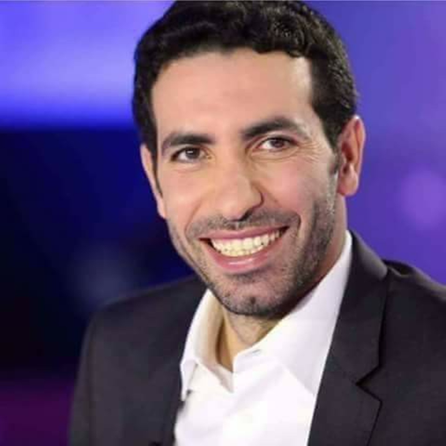 أبوتريكة يشعل حرب هاشتاجات بين السعودية ومصر